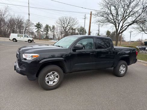Used 2023 Toyota Tacoma SR image 2