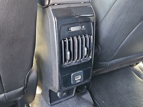 Used 2025 Jeep Compass Limited AWD/4WD image 25