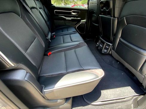 Used 2025 RAM 1500 Laramie AWD/4WD image 18
