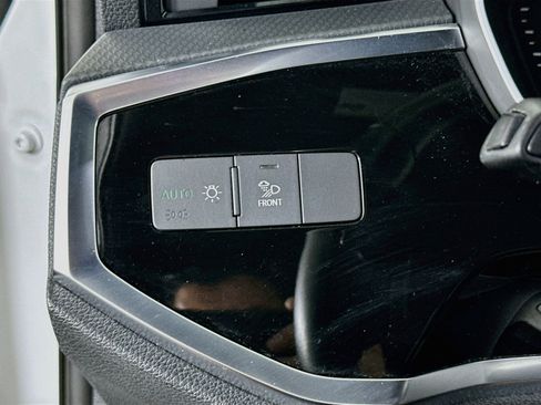 Used 2024 Audi Q3 2.0T Premium AWD/4WD image 17