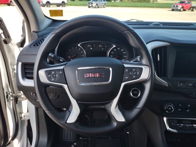 Used 2024 GMC Terrain SLE FWD image 12
