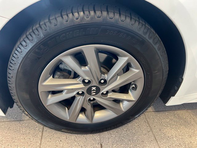 Used 2020 Kia Optima LX FWD image 36