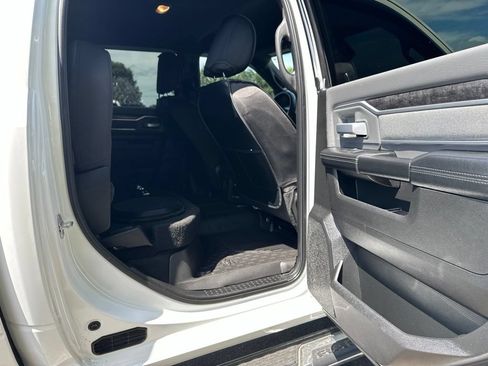 Used 2022 RAM 2500 Big Horn w/ Level A Equipment Group AWD/4WD image 50