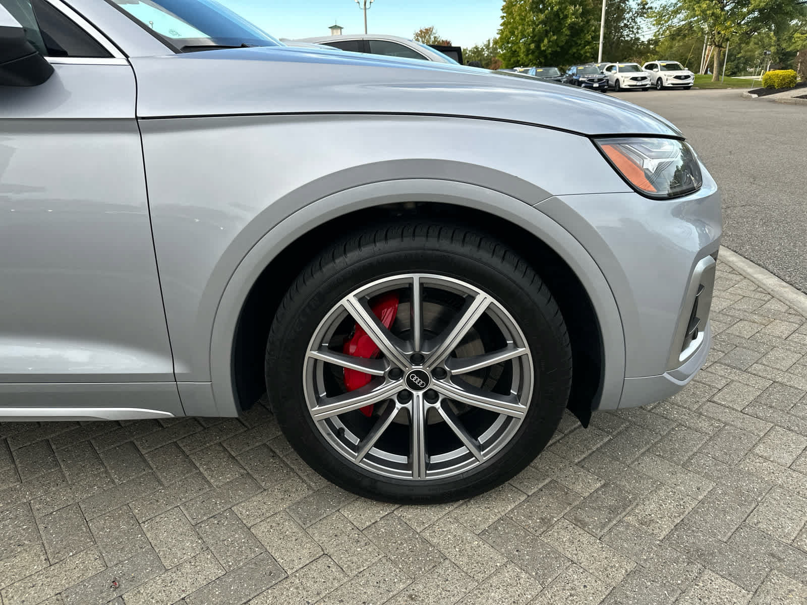 Used 2021 Audi SQ5 Premium Plus w/ Premium Plus Package AWD/4WD image 4