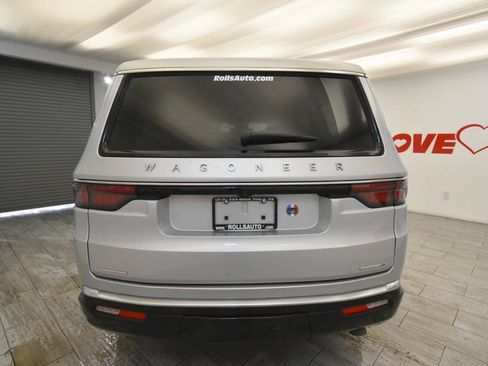 Used 2022 Jeep Wagoneer Series II image 4