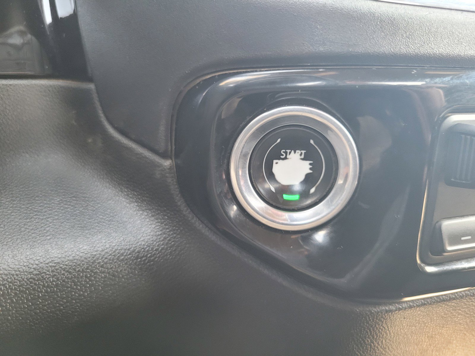 Used 2024 GMC Sierra 3500 SLE w/ SLE Convenience Package AWD/4WD image 24