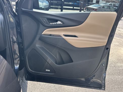 Used 2022 Chevrolet Equinox Premier FWD image 15