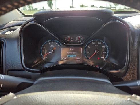 Used 2018 Chevrolet Colorado LT AWD/4WD image 23