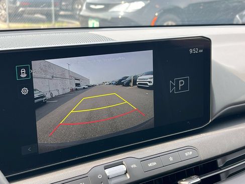 Used 2025 Kia K4 FWD image 23