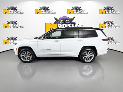 Used 2023 Jeep Grand Cherokee L Summit w/ Luxury Tech Group V AWD/4WD image 8