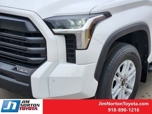 New 2026 Toyota Tundra SR5 AWD/4WD image 7