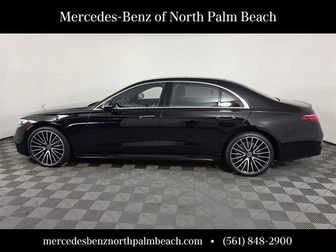 Certified 2022 Mercedes-Benz S 500 4MATIC image 3