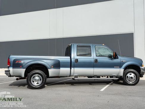 Used 2004 Ford F350 Lariat image 11