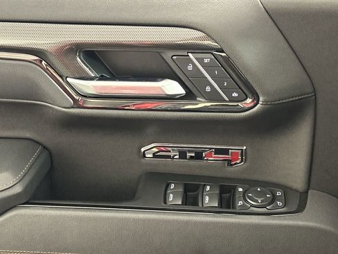 Used 2025 GMC Sierra 1500 AT4 w/ AT4 Premium Package image 19
