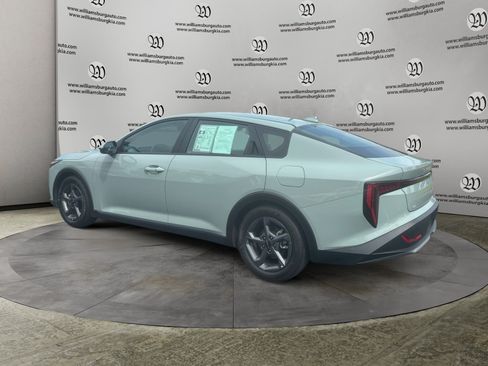 Used 2025 Kia K4 FWD image 3