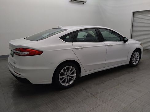 Used 2020 Ford Fusion SE image 10