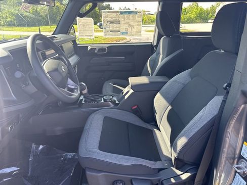 New 2026 Ford Bronco 2-Door AWD/4WD image 19