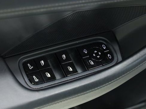 Used 2020 Porsche Panamera GTS image 38