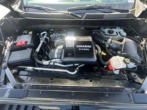 Used 2024 Chevrolet Silverado 1500 High Country w/ Technology Package image 33