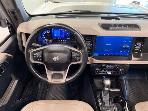 Used 2023 Ford Bronco Wildtrak AWD/4WD image 14