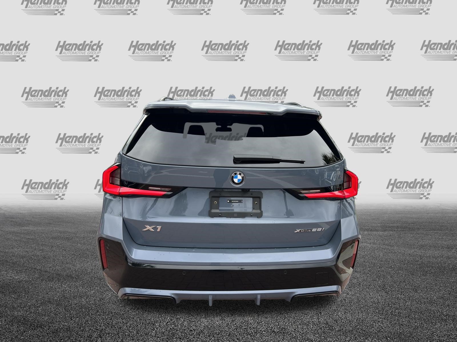 Used 2026 BMW X1 xDrive28i w/ Technology Package AWD/4WD image 9