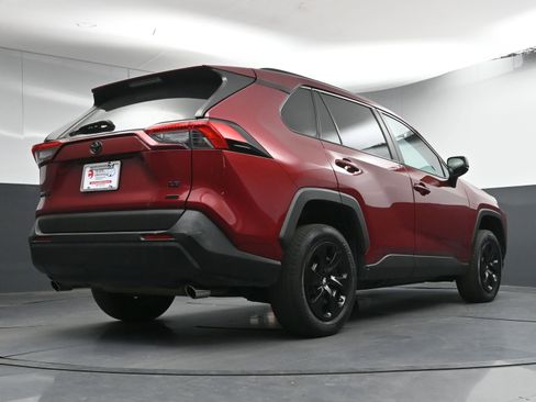 Used 2020 Toyota RAV4 LE w/ All Weather Liner Package image 27