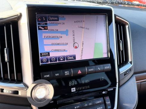 Used 2020 Toyota Land Cruiser AWD/4WD image 20