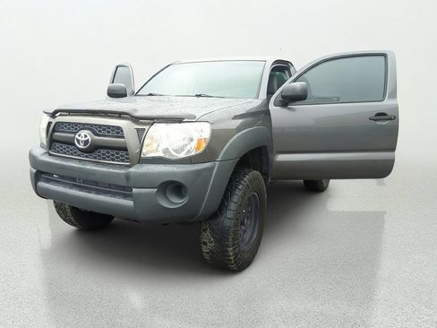 Used 2011 Toyota Tacoma 4x4 Regular Cab image 11