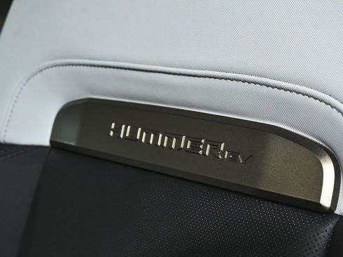 Used 2024 GMC Hummer EV 3X image 45