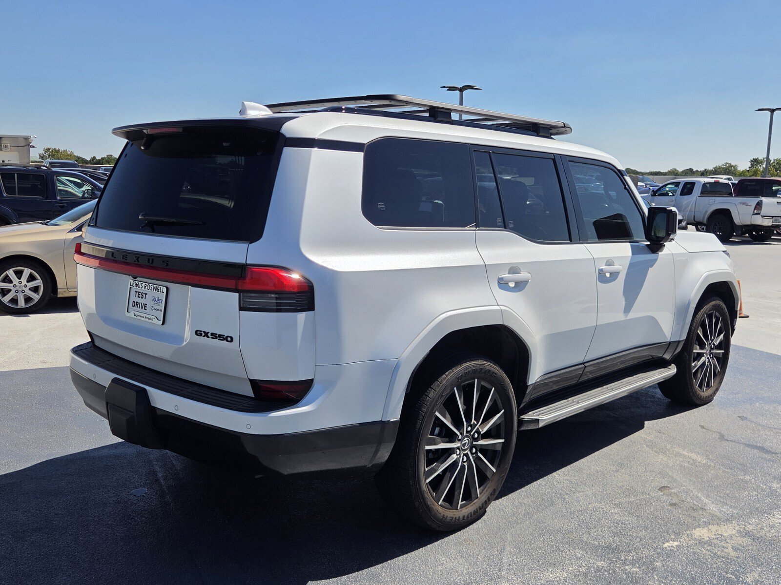 Used 2024 Lexus GX 550 w/ Cold Area Package AWD/4WD image 5