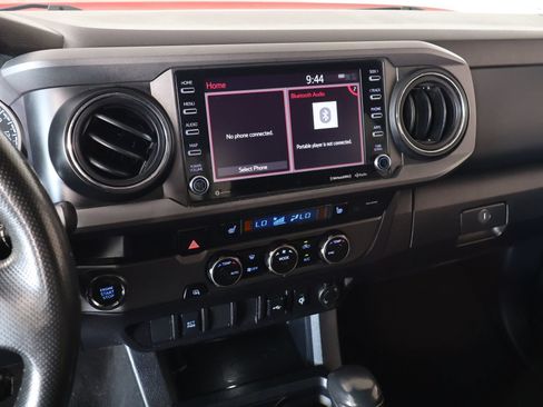 Used 2022 Toyota Tacoma TRD Sport w/ TRD Premium Sport Package RWD image 5