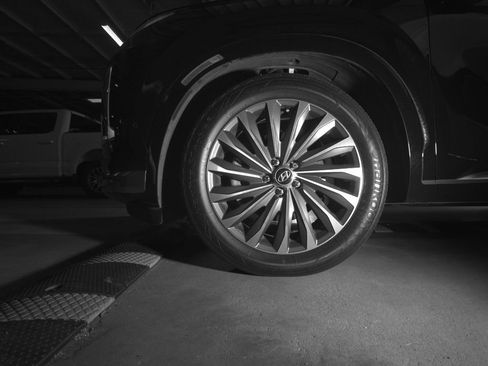 Used 2024 Hyundai Palisade Calligraphy AWD/4WD image 8