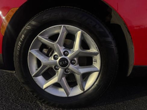 Used 2020 Kia Soul S FWD image 36