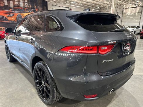 Used 2017 Jaguar F-PACE R-Sport image 4