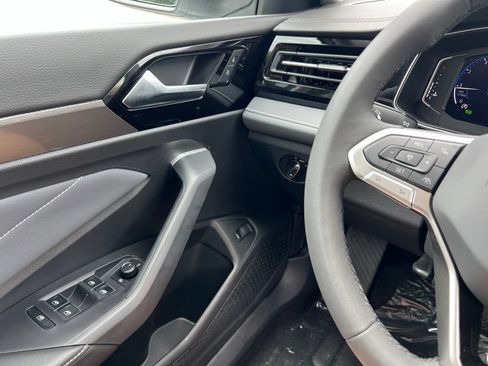New 2026 Volkswagen Jetta SEL FWD image 18