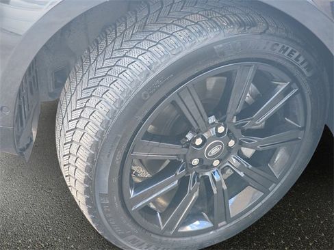 Used 2022 Land Rover Range Rover Sport HSE Silver Edition image 31