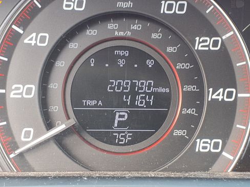 Used 2015 Honda Accord Sport image 22