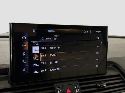 Used 2024 Audi Q5 2.0T Premium w/ Convenience Package image 21