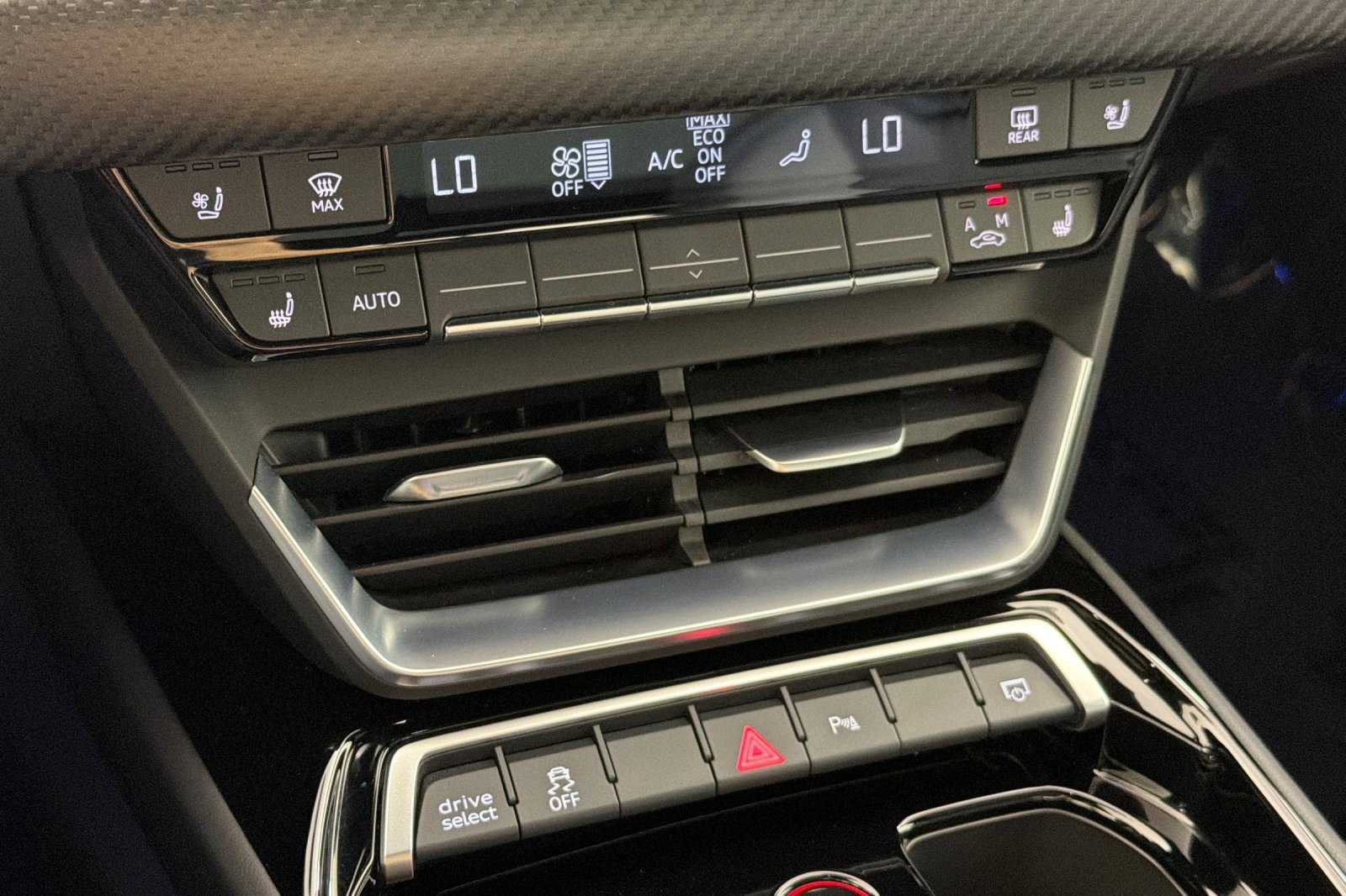 Used 2024 Audi e-tron GT Premium Plus w/ Executive Package AWD/4WD image 19