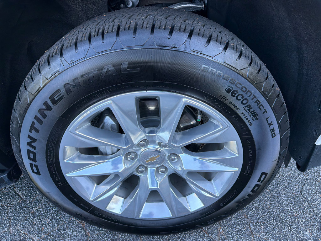 Used 2025 Chevrolet Tahoe Premier w/ Sun And Tow Package RWD image 12