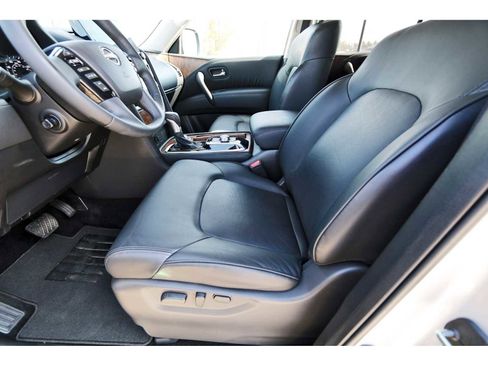 Used 2024 Nissan Armada SL w/ Captain's Chairs Package image 12