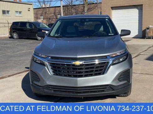 Used 2023 Chevrolet Equinox LS w/ LS Convenience Package image 3