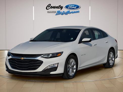 Used 2024 Chevrolet Malibu LT image 2