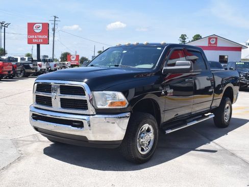 Used 2012 RAM 2500 ST w/ Chrome Appearance Group AWD/4WD image 1