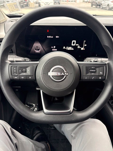 Certified 2025 Nissan Kicks SV FWD image 9