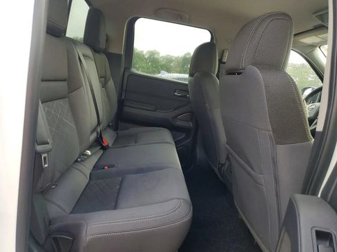 Used 2026 Nissan Frontier SV w/ All-Weather Content Package AWD/4WD image 10