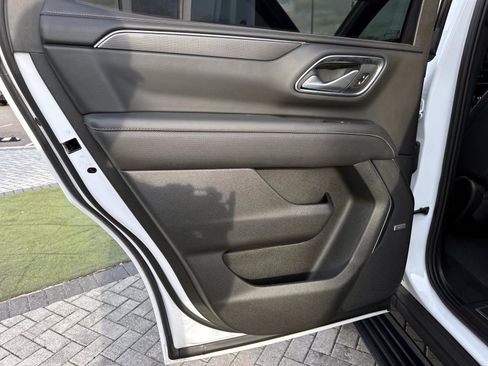 Used 2023 GMC Yukon AT4 w/ AT4 Premium Package image 12