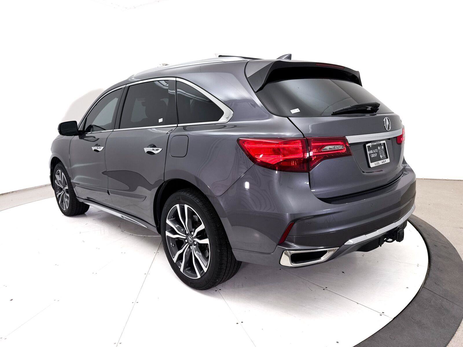 Used 2020 Acura MDX w/ Advance Package FWD image 11