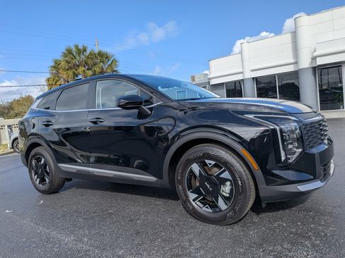 Certified 2026 Kia Sportage LX image 1