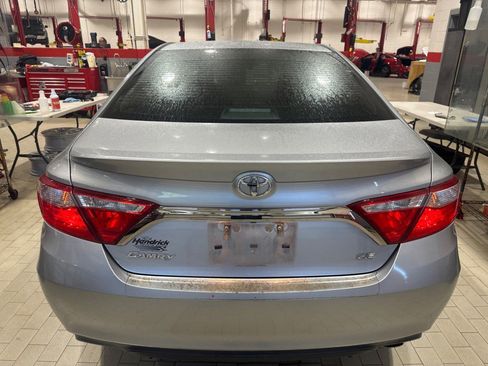 Used 2017 Toyota Camry SE image 8
